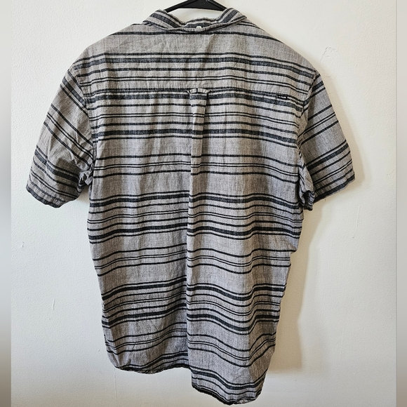 Hurley button front men's tee shirt top stripe pattern grey with pocket tshirt M - Picture 6 of 10